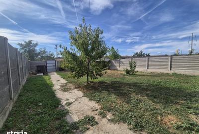 Casă cu 3 camere cu Teren 331 Mp în Central