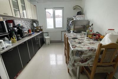 Apartament cu 3 camere decomandat în Gheorghe Lazăr - 3