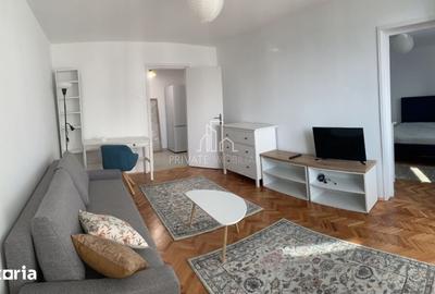Apartament cu 2 camere decomandat în Central