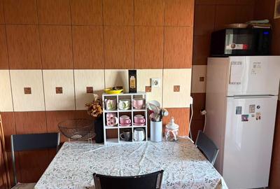 Apartament cu 2 camere decomandat în Zorilor