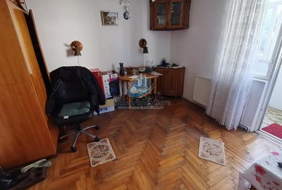 Apartament cu 2 camere decomandat în Dărmănești