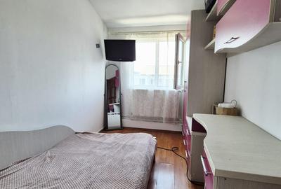 Apartament cu 3 camere semidecomandat, mobilat în Km 4-5 - 7