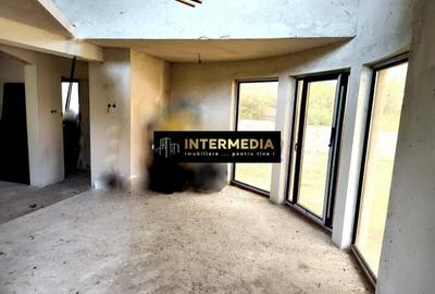 Casă individuală cu 4 camere cu Teren 505 Mp în Cetate - 2