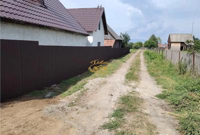 Teren de 3672 mp, în Central - 12