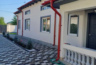 Casă cu 4 camere în Central - 6