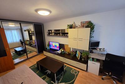 Apartament cu 2 camere decomandat în Baba Novac - 11