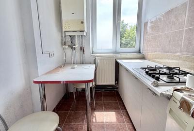 Apartament cu 2 camere decomandat în Semicentral