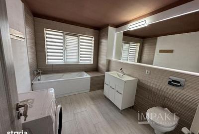 Apartament cu 4 camere în Central