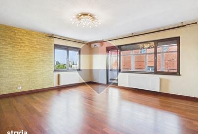 Apartament cu 6 camere în Sisești