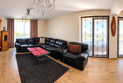 Casă cu 4 camere în Dănești