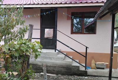 Casă cu 4 camere cu Teren 200 Mp în Central - 5