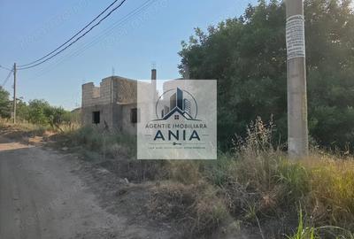 Teren de 761 mp, în Mineri