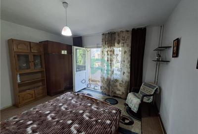 Apartament cu 3 camere decomandat în Județean - 13
