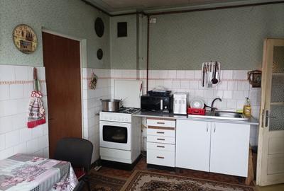 Apartament cu 4 camere semidecomandat în Griviței - 12