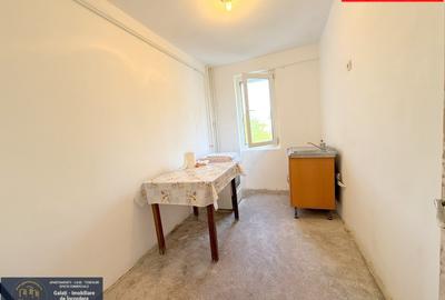 Apartament cu 2 camere circular în Micro 17 - 4