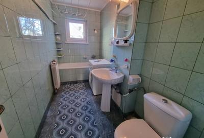 Apartament cu 3 camere decomandat în 9 Mai