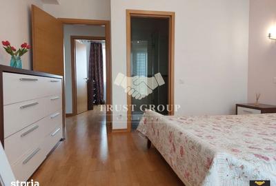 Apartament cu 3 camere semidecomandat în Aviatorilor
