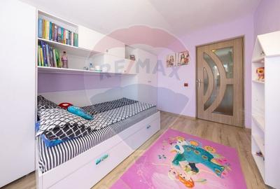 Casă individuală cu 3 camere cu Teren 122 Mp în Central - 9