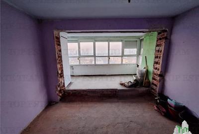 Apartament cu 3 camere semidecomandat în Calea Galați - 1