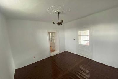 Casă cu 4 camere cu Teren 2880 Mp în Sintea Mare - 6