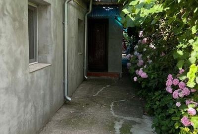 Casă cu 3 camere cu Teren 236 Mp în 23 August - 2