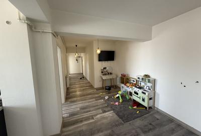 Apartament cu 3 camere decomandat, mobilat în Palazu Mare - 2