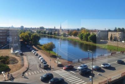 Apartament cu 4 camere decomandat, mobilat în Lugoj