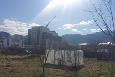 Teren Construcții intravilan de 900 mp, în Noua - 16