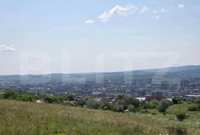 Teren de 600 mp, în Central - 3