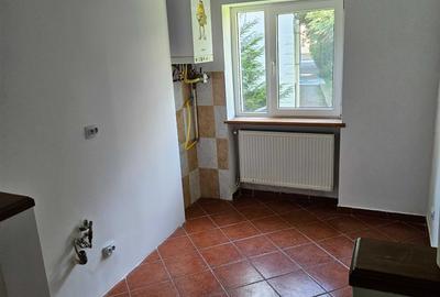 Apartament cu 2 camere semidecomandat în Central - 2