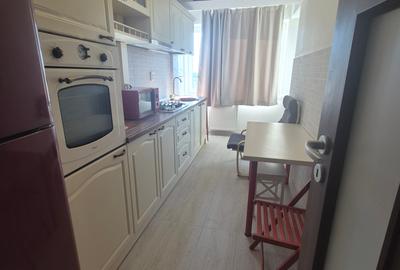 Apartament cu 2 camere decomandat în Drumul Taberei