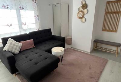 Apartament cu 2 camere semidecomandat în Cug