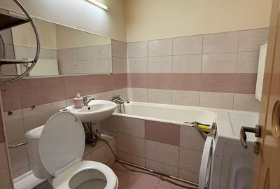 Apartament cu 2 camere decomandat în Traian