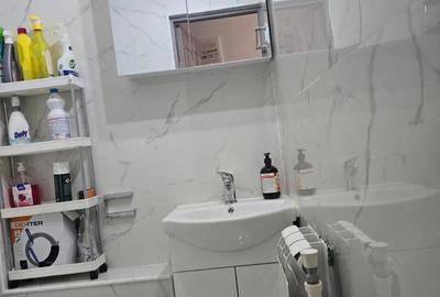 Garsonieră decomandată în CET - 1