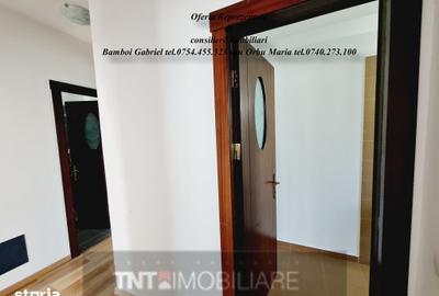 Apartament cu 3 camere în Bucium