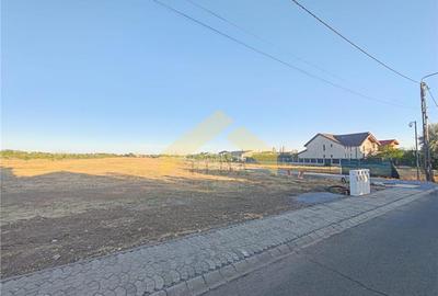 Teren intravilan de 700 mp, în Grădiște