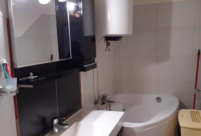 Apartament cu 2 camere decomandat în Exterior Vest