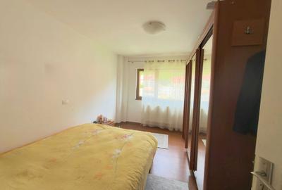 Apartament cu 4 camere decomandat în Răcădău - 10