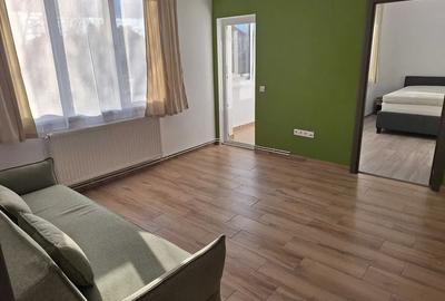 Apartament cu 2 camere semidecomandat, mobilat în Central