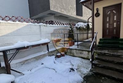 Casa 3 camere, Faleza Nord, 2 parcari, semidecomandata, curte, centrala gaz, A/C - 3