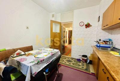 OPORTUNITATE | APARTAMENT 3 CAMERE | DECOMANDAT | BLOC 1983 - 2