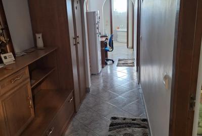 Apartament 4 camere , centru - 3