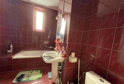 Duplex cu 9 camere cu Canalizare în Central - 15