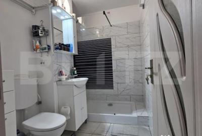 Apartament cu 2 camere semidecomandat, mobilat în Dâmbovița