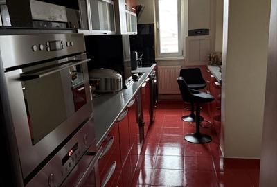 Spațiu comercial, de 203 mp, în P-ța Muncii - 4