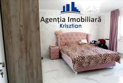 Apartament cu 3 camere de vanzare - Zona Micro 16 - 3