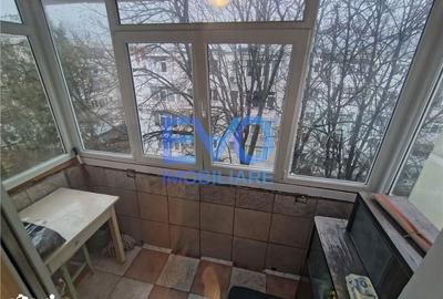 Apartament cu 3 camere semidecomandat în Tătărași - 1