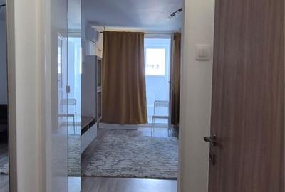 Garsonieră semidecomandată în Titan