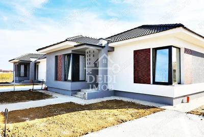 Casa de vanzare cu 4 camere in Santandrei, Bihor - 3