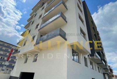 Garsonieră decomandată în Central